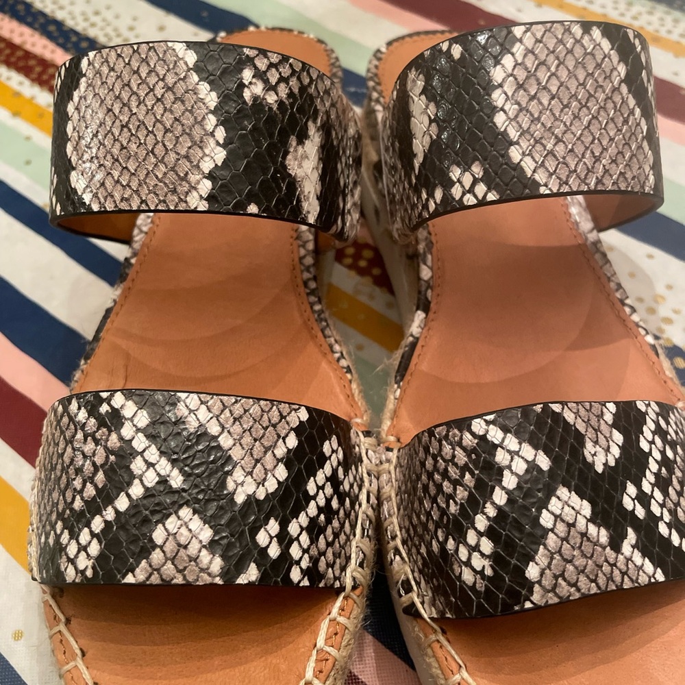 Sarto snake print